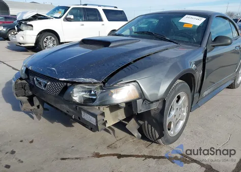 2003 Ford Mustang z USA, uszkodzony, nr VIN 1FAFP404X3F375272